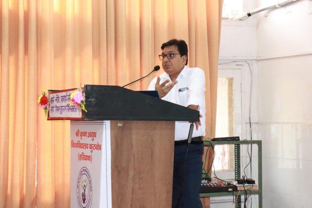 बदलती जीवनशैली और गलत खानपान से तेजी से बढ़ रहे किडनी और मूत्र संबंधी रोग : प्रो. रमाकांत यादव