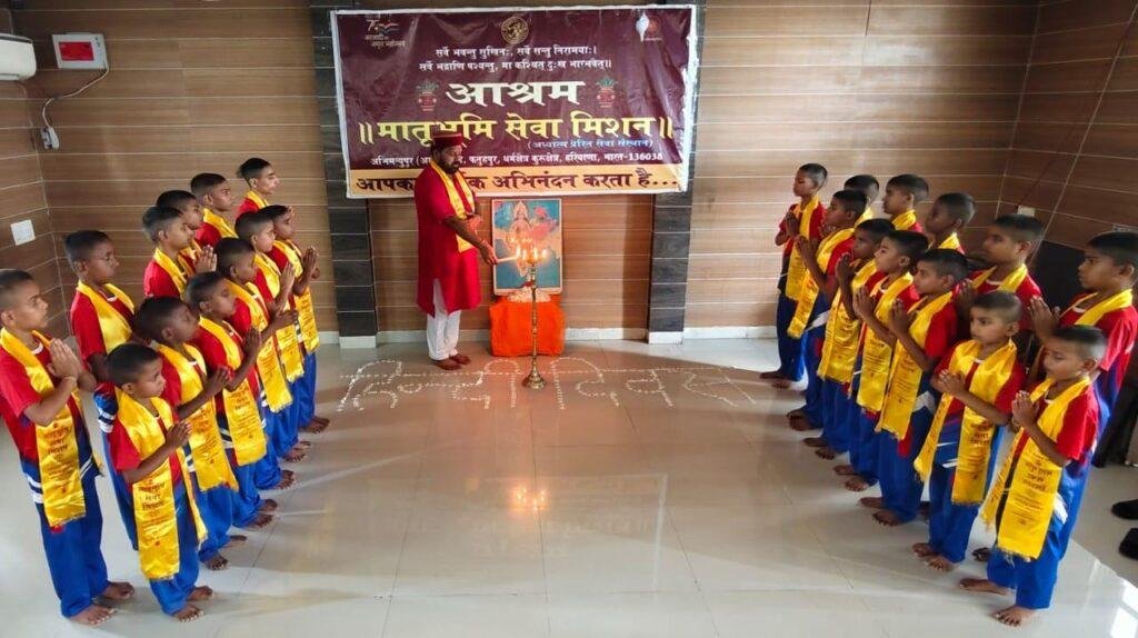 हिन्दी भाषा भारतीय संस्कृति और सभ्यता की महत्वपूर्ण धरोहर है : डा. श्रीप्रकाश मिश्र