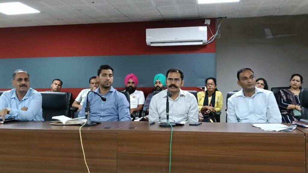 कुरुक्षेत्र को स्वच्छता का रोल मॉडल बनाने के लिए आम व्यक्ति को देना होगा सहयोग: विश्राम कुमार मीणा