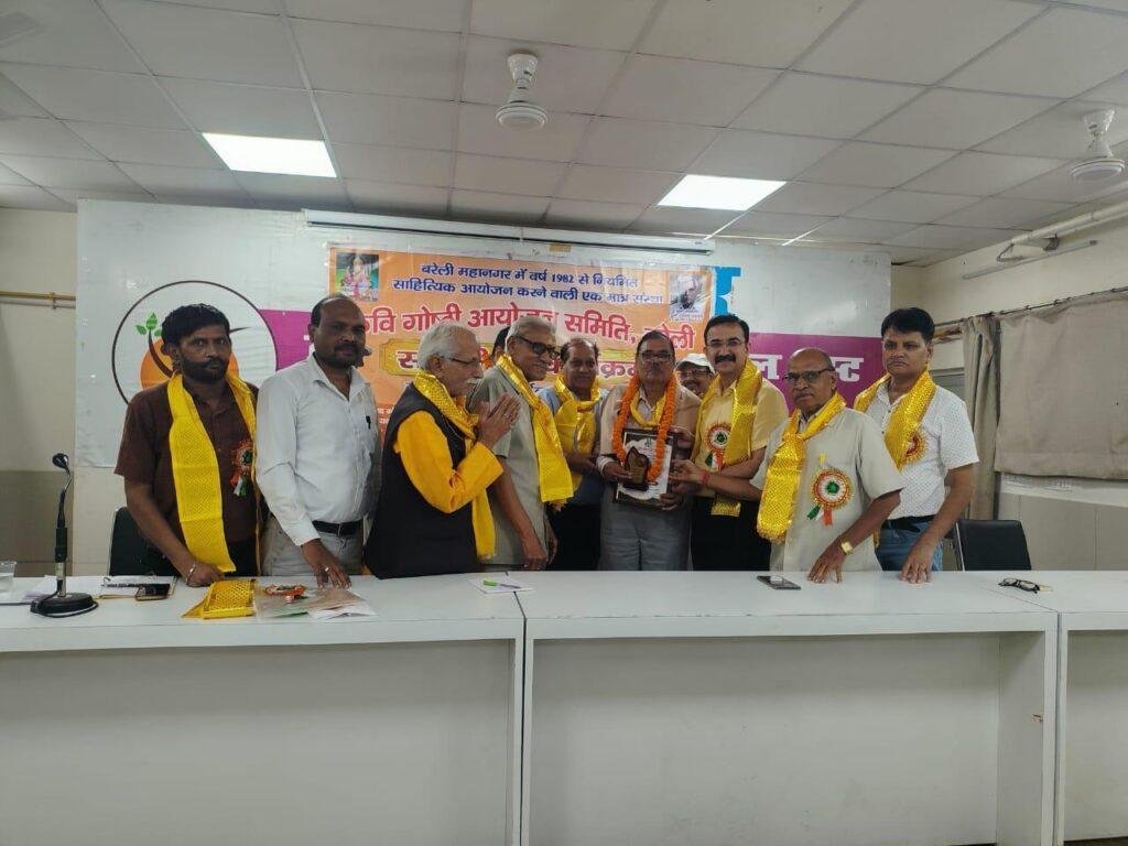 साहित्यानुरागी विशाल मेहरोत्रा को हिंदी गौरव सम्मान से किया गया विभूषित