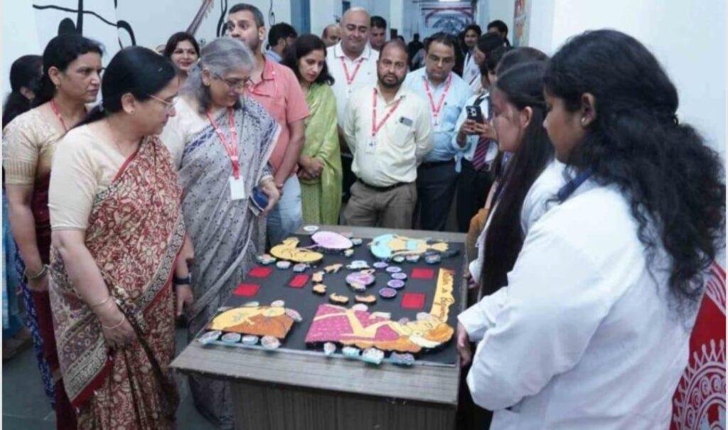 SGRRU में रिसर्च कॉन्क्लेव में छात्रों ने प्रस्तुत किए विज्ञान और सामाजिक विर्मश पर शोध पत्र