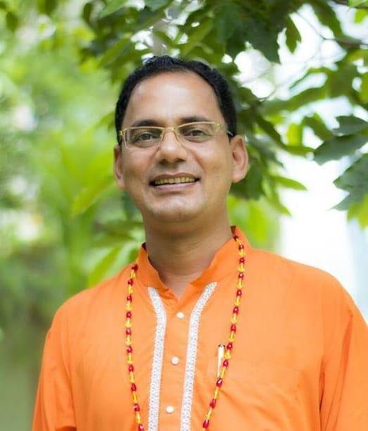 नवरात्रि में माँ दुर्गा की विशेष पूजा अर्चना श्रद्धा भाव से करनी चाहिए : डॉ. सुरेश मिश्रा