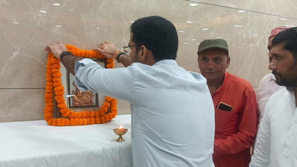 ई जिनीगीया त खिलौना हो गईल – गोपालपुरी 