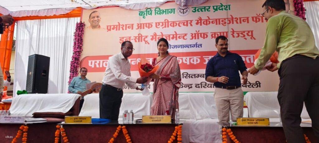 डीएम ने किया अपील, किसान पराली को खेतों में न जलाए
