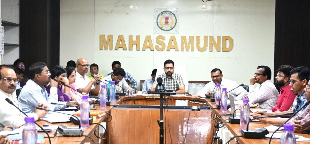किसान पंजीयन और गिरदावरी की सूची ग्राम पंचायतों में चस्पा करें – कलेक्टर