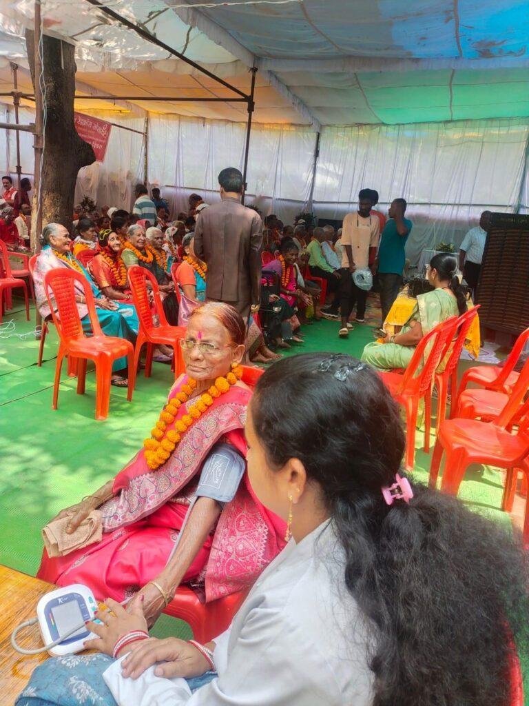 अंतर्राष्ट्रीय वृद्धजन दिवस पर धरमपुरा में 400 वृद्धजनों का सम्मान, स्वास्थ्य परीक्षण आयोजित