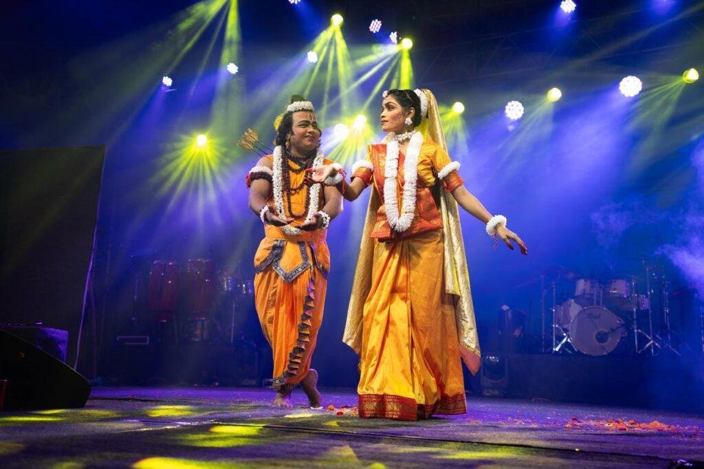 बस्तर दशहरा लोकोत्सव के दूसरे दिन संगीत और संस्कृति का शानदार संगम