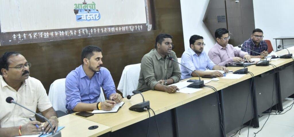 आगामी धान खरीदी कार्य को पारदर्शिता और सतर्कता के साथ करें संपादन- कलेक्टर श्री हरिस एस