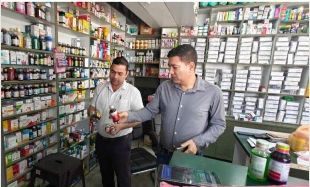 FDA की छापेमारी, प्रतिबंधित कफ़ सिरप को लेकर प्रदेशभर के मेडिकल स्टोर्स पर FDA की छापेमारी