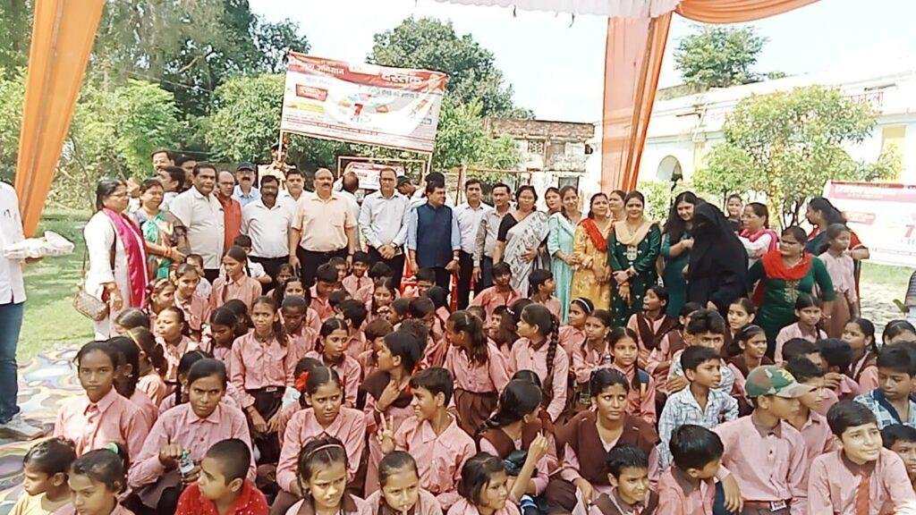 रायबरेली शासन के निर्देश पर 5 अक्टूबर से 31 अक्टूबर तक चलाए जा रहे संचारी रोग नियंत्रण अभियान