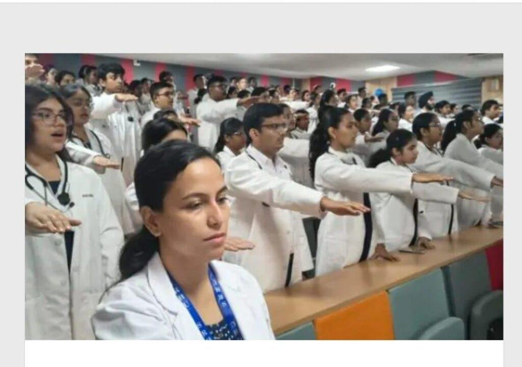 संकल्प और सेवा का प्रतीक बनी एचआईएमएस की वाइट कोट सेरेमनी