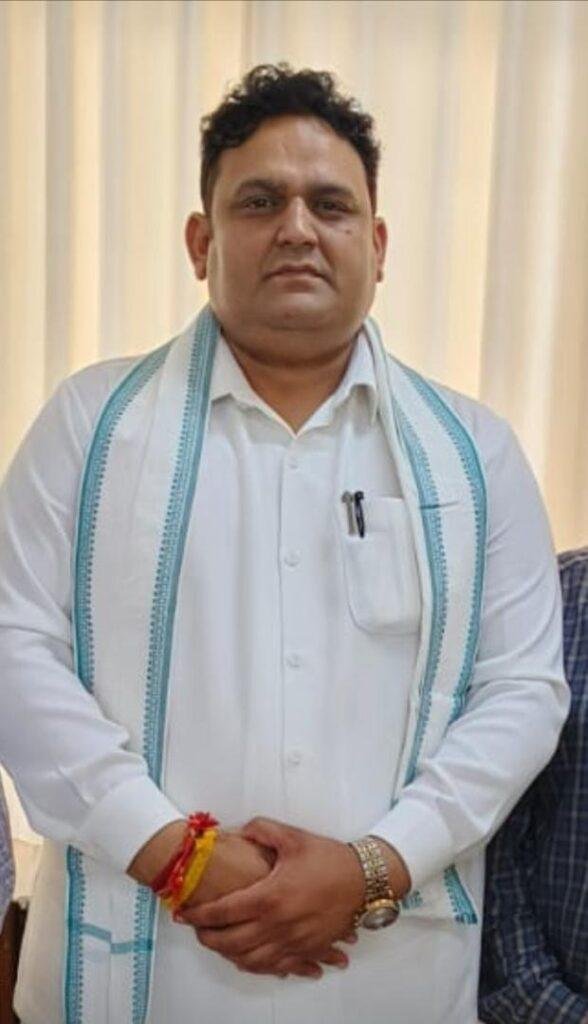 आरपीआई अठावले के हरियाणा प्रदेश अध्यक्ष रवि सोनू कुंडली ने वाई पूरण कुमार की आत्महत्या को लेकर समाज को सड़क पर उतरने का किया आह्वान