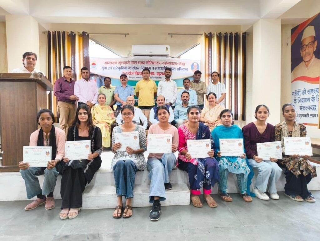 लोक कलाएं हमारी सभ्यता और संस्कृति की धरोहर : प्रो. सोमनाथ सचदेवा