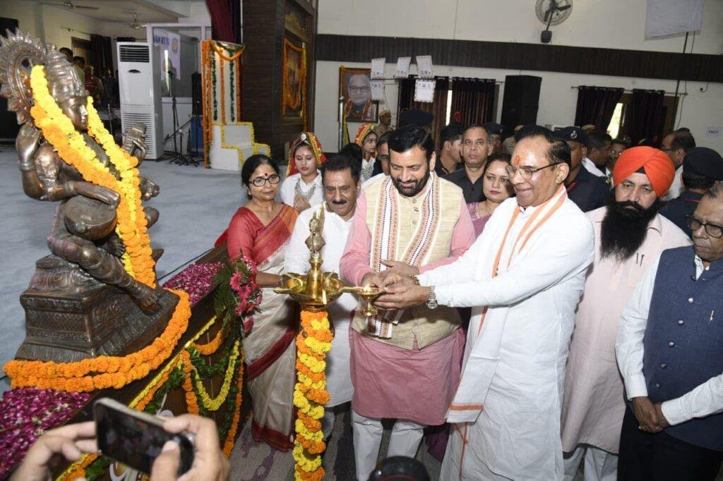 जब बेटियां पढ़ती हैं तो पूरा परिवार, समाज और देश बढ़ता है आगे : नायब सिंह सैनी