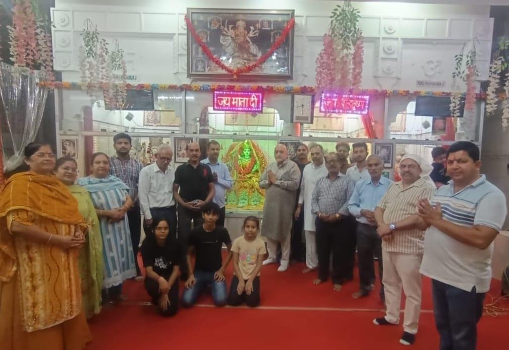 अमृतवेला सोसाइटी द्वारा हनुमानजी चालीसा पाठ किया गया