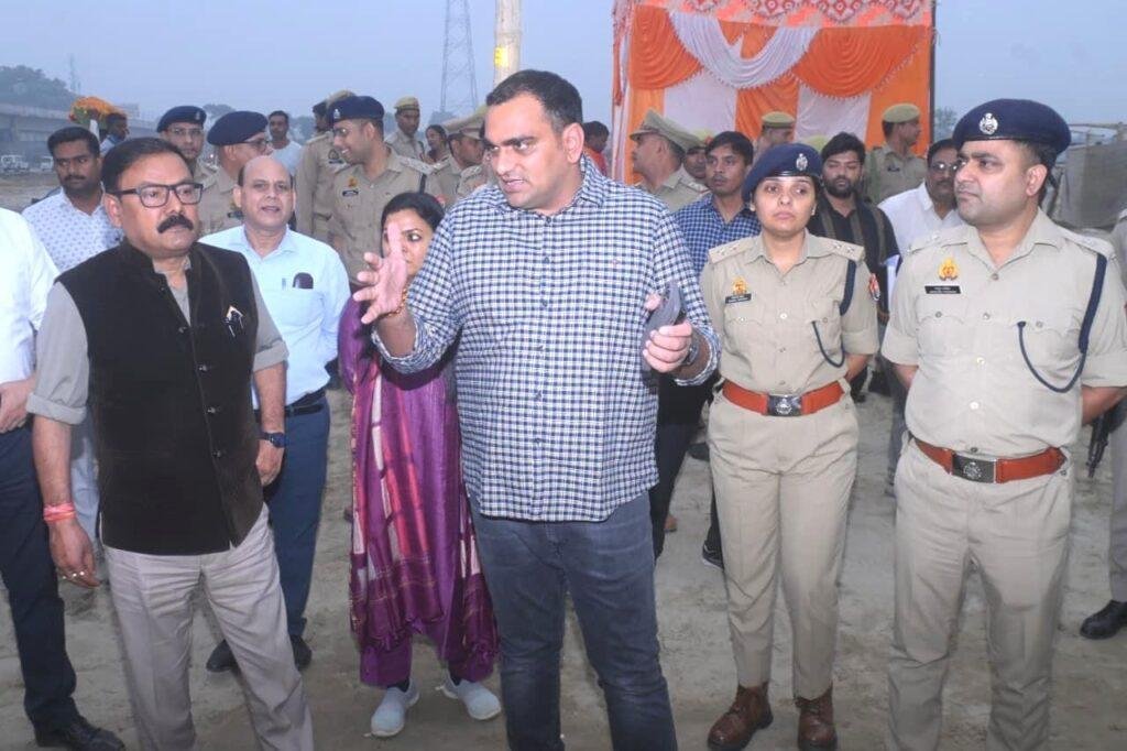 जिलाधिकारी, बरेली एवं वरिष्ठ पुलिस अधीक्षक, बरेली द्वारा छठ पूजा व कार्तिक पूर्णिमा चौबारी मेले की तैयारियों का किया गया निरीक्षण