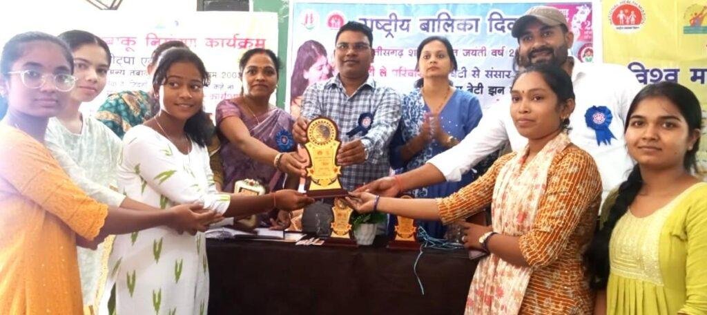 राष्ट्रीय बालिका दिवस पर शासकीय माता कर्मा महाविद्यालय में स्वास्थ्य जागरूकता कार्यक्रम आयोजित