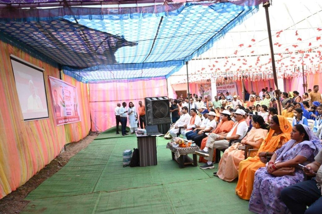 जनजातीय बोली संरक्षण हेतु देश का पहला एआई आधारित आदिवाणी ऐप का शुभारंभ
