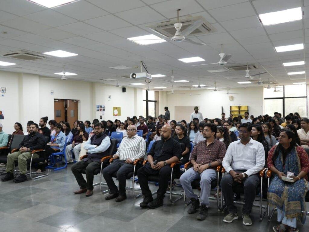 एनआईएफटी रायबरेली में प्रख्यात फिल्ममेकर और विज़ुअल डिज़ाइनर प्रसून मजूमदार का मास्टरक्लास आयोजन