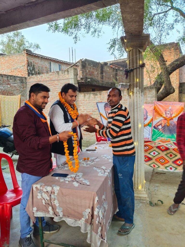 विधानसभा सरेनी 182 की मासिक बैठक संपन्न