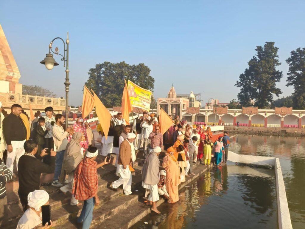 साधुराम आश्रम में भव्य कीर्तन एवं भंडारा आयोजित
