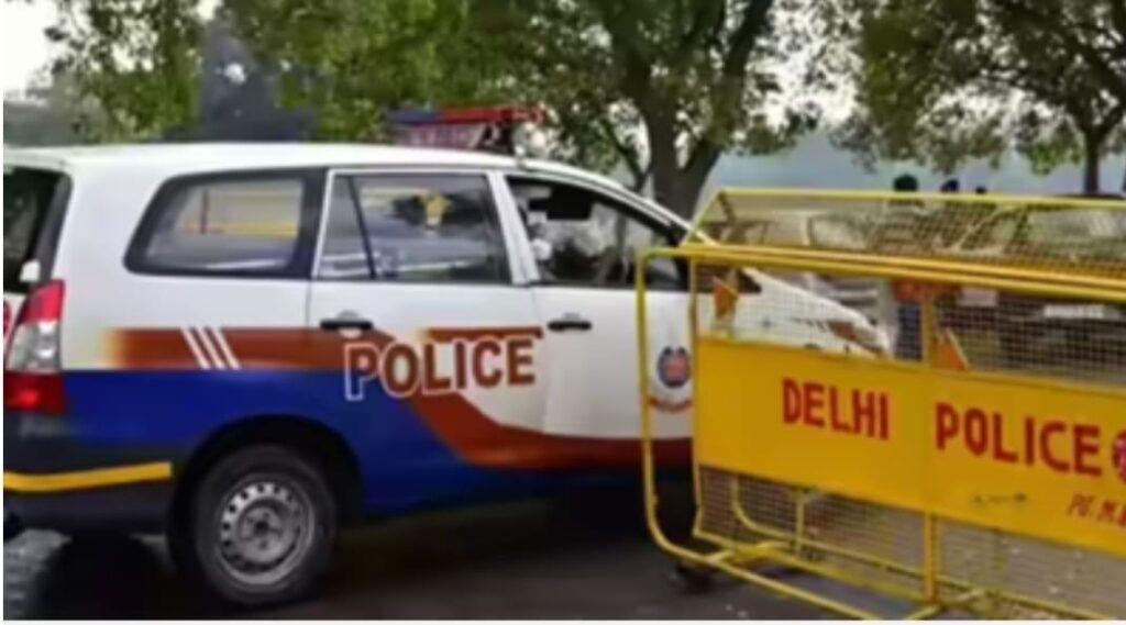 दिल्ली क्राइम ब्रांच की मेहनत से 47 चोरी मोबाइल किये बरामद,20 मालिकों को लौटाएं