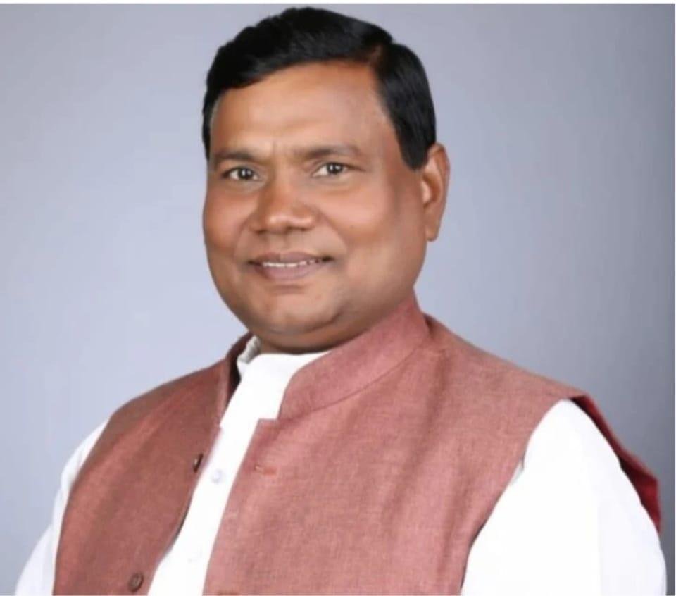 शीशगढ़ और शेरगढ़ रोड़ पर रोडवेज बसों का दोबारा संचालन शुरू। व्यापारियों ने विधायक डॉ डीसी वर्मा का आभार किया व्यक्त