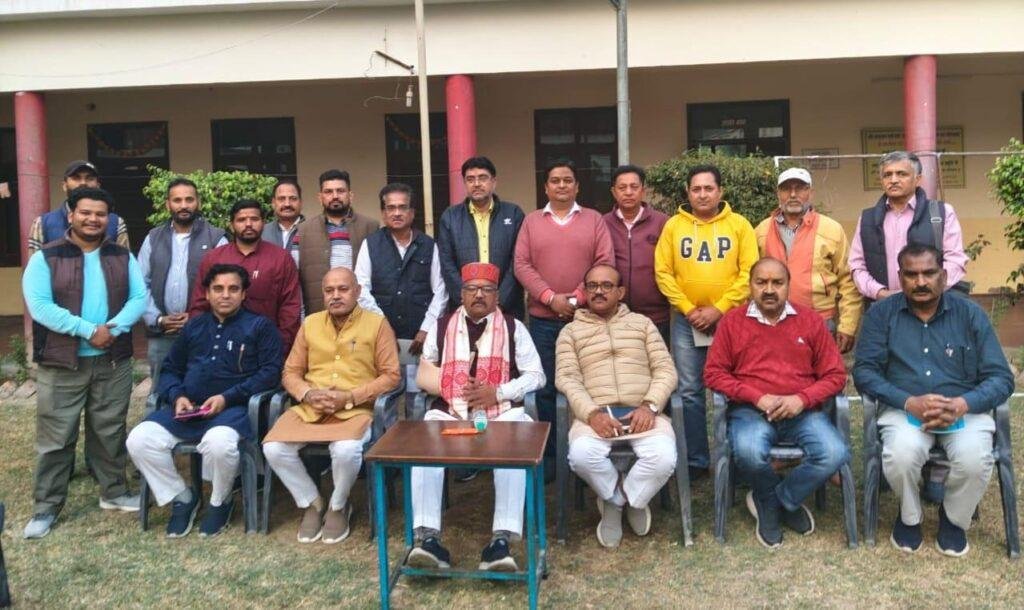 विश्व हिंदू परिषद/बजरंग दल की विशेष बैठक जिला अध्यक्ष श्री विजय कुमार बहल की अध्यक्षता में हुई
