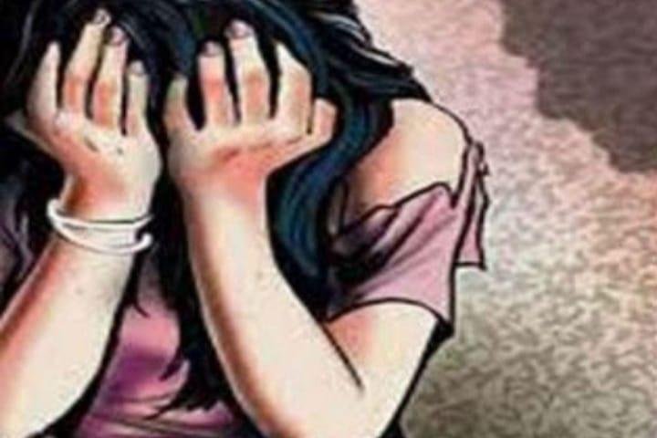 शादी का झांसा देकर शोईब पर विधवा महिला की आबरू लूटने, दहेज के नाम पर 1 लाख हड़पने का आरोप