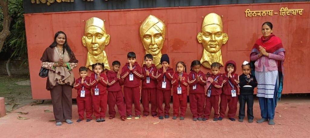 शांति विद्या मंदिर के छात्रों का हुसैनीवाला भ्रमण
