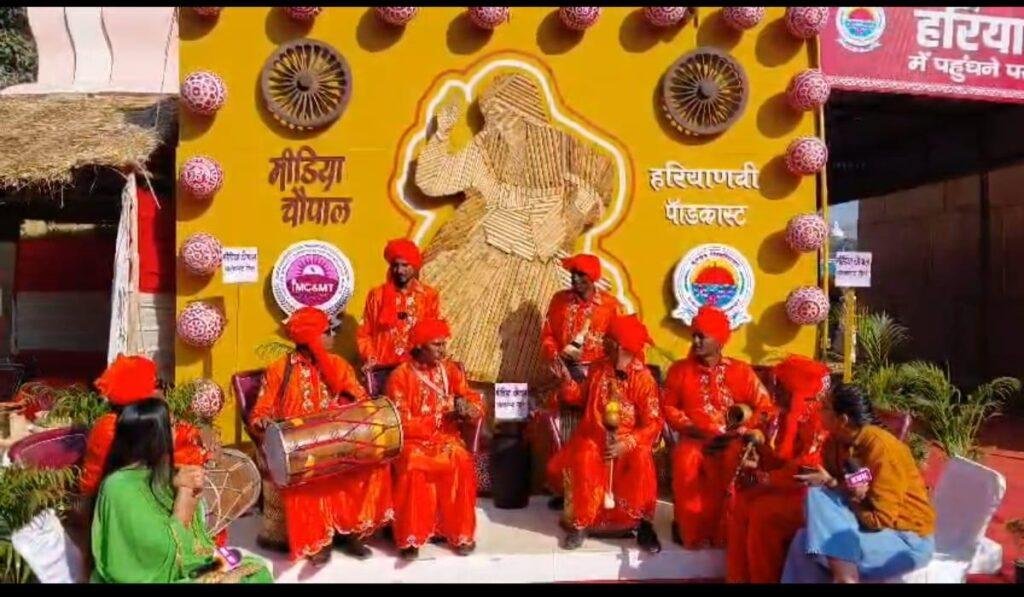 हरियाणा पवेलियन में मीडिया चौपाल लुप्त होती ‘सपेरा संस्कृति’ को बचाने की पहल