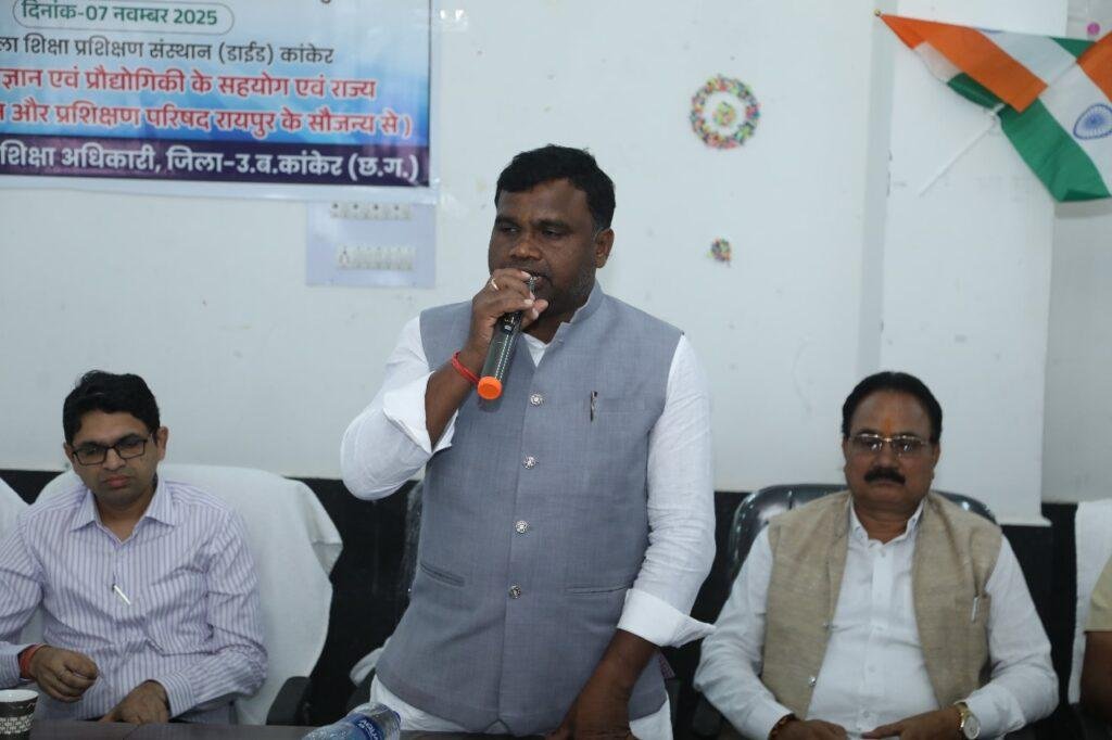 विधायक श्री नेताम ने किया विज्ञान प्रदर्शनी का अवलोकन