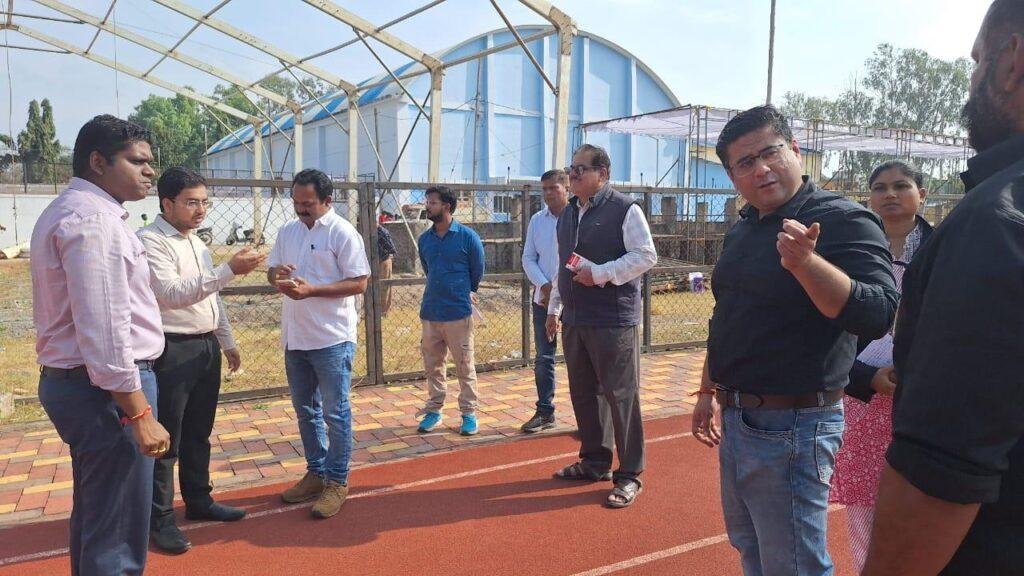 कलेक्टर श्री हरिस एस ने बस्तर ओलम्पिक की तैयारियों का लिया जायजा