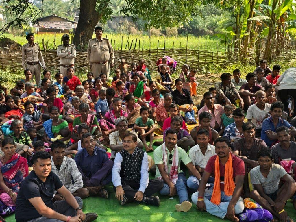 बस्तर में शांति का नया अध्याय – नक्सल मुक्त इलाकों में वानिकी कार्य बने रोजगार का प्रमुख जरिया