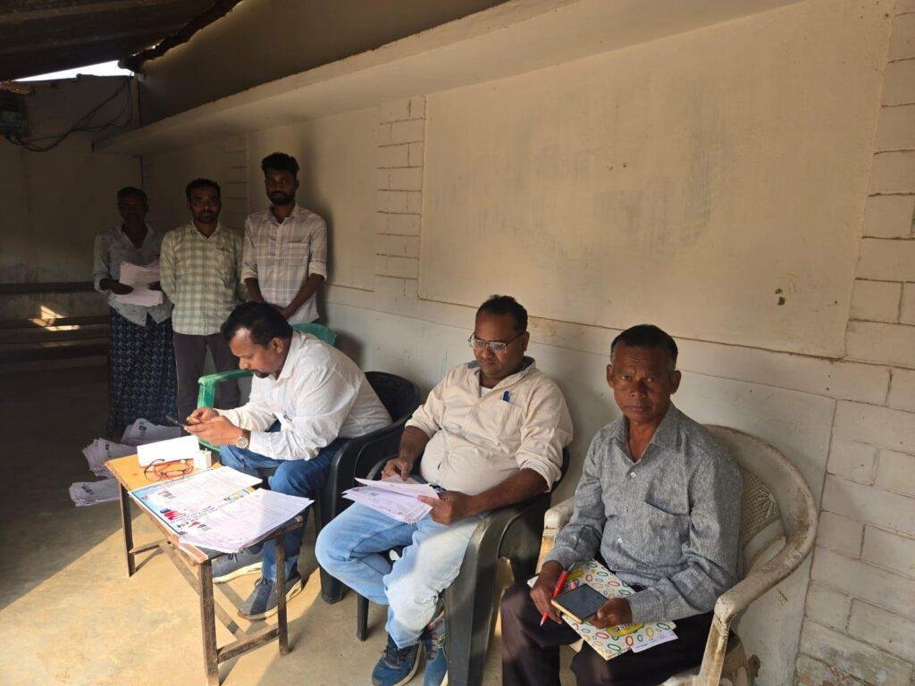 जिले में विशेष गहन पुनरीक्षण कार्य सतत रूप से जारी