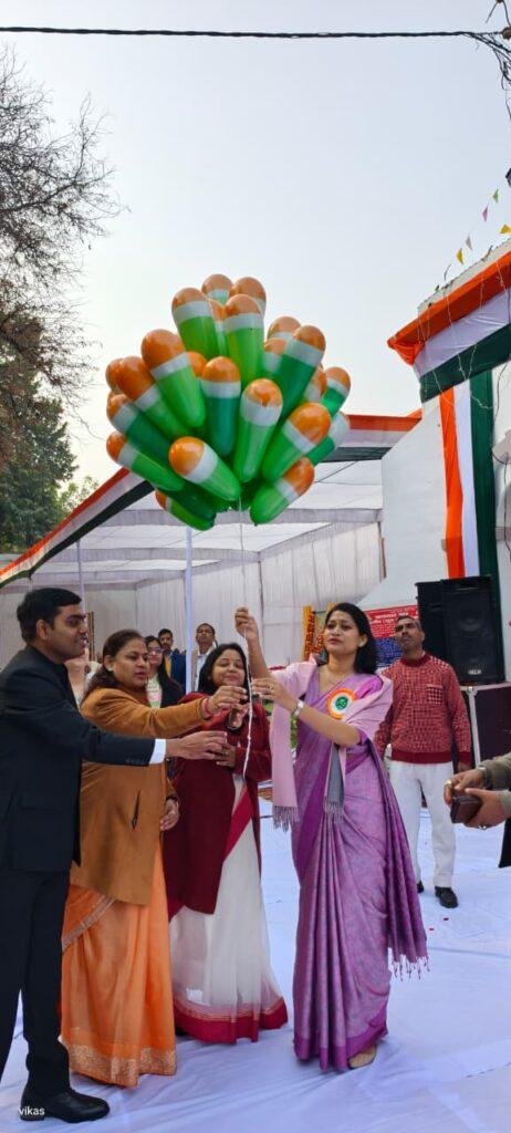 जनपद में धूमधाम से मनाया गया 77 वां गणतंत्र दिवस