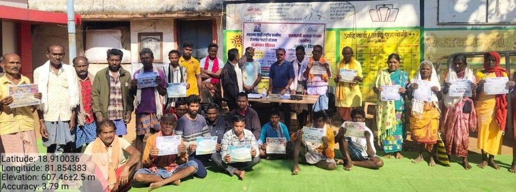 ग्राम पंचायतों में उत्सव की तरह मनाया गया आवास और रोजगार दिवसएक स्कैन से ग्रामीणों को मिली विकास कार्यों की जानकारी