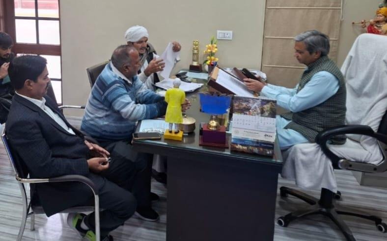 समालखा मार्ग पर हादसों को रोकने के लिए पत्थरों पर किया गया पैकवर्क