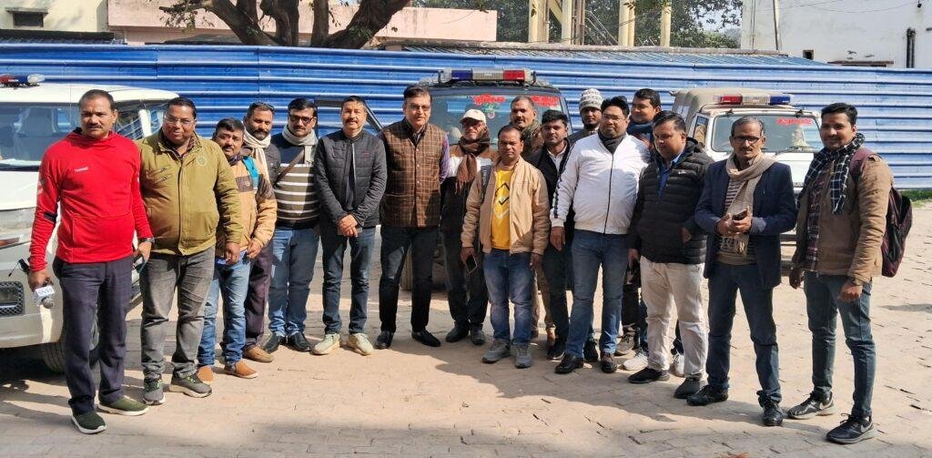 पुलिस की अभद्रता को लेकर जिले के पत्रकार ने एसपी से किया मुलाकात दोषी दरोगा को तत्काल प्रभाव से हटाने की किया पुरजोर मांग