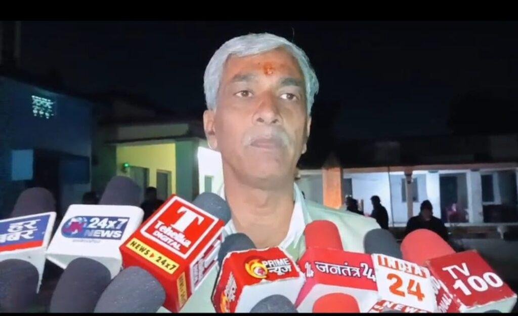 अंकिता हत्याकांड की सीबीआई जांच एवं दोषियों पर ठोस कार्रवाई की मांग को लेकर काग्रेंस का जबरदस्त प्रदर्शन