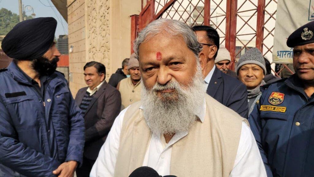 आम आदमी पार्टी ने पंजाब में इमरजेंसी लगाई :अनिल विज