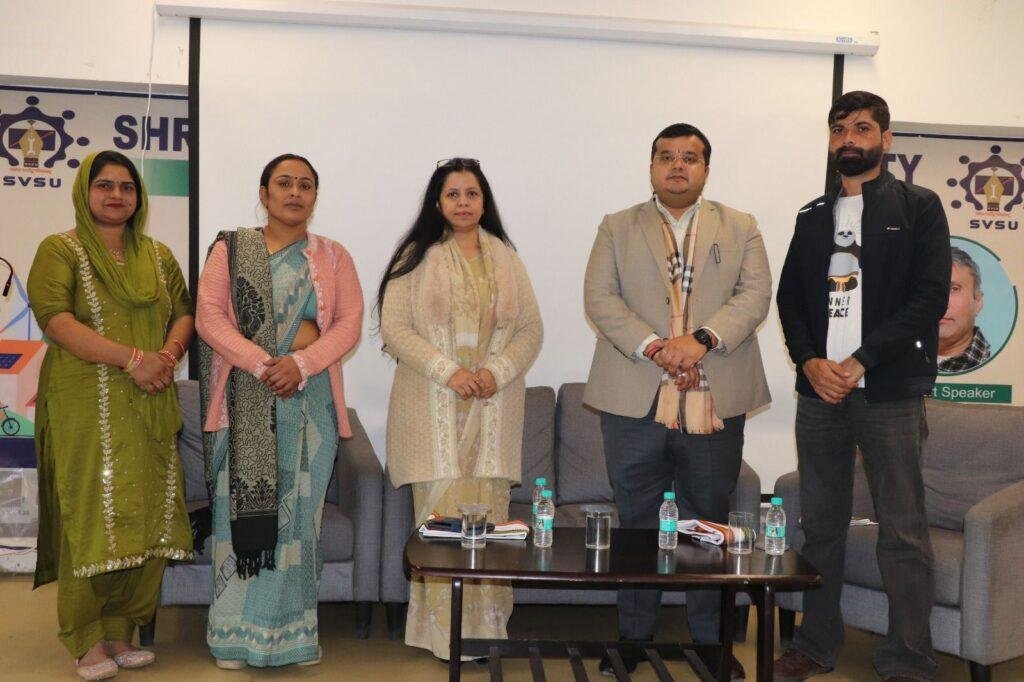 देहात की महिलाओं को स्वावलम्बी बनाएगा एसवीएसयू