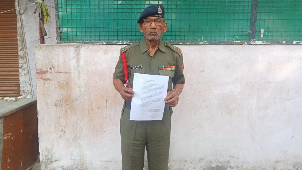 थाने पर नहीं हुई कार्रवाई तो भूतपूर्व सैनिक मेजर ने एसपी को प्रार्थना पत्र देकर लगाई न्याय की गुहार
