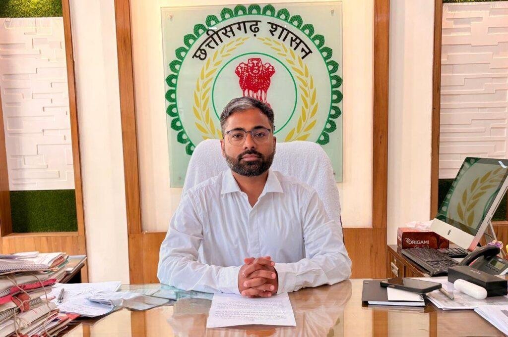 कलेक्टर श्री निलेशकुमार महादेव क्षीरसागर ने की विद्यार्थियों से अपील