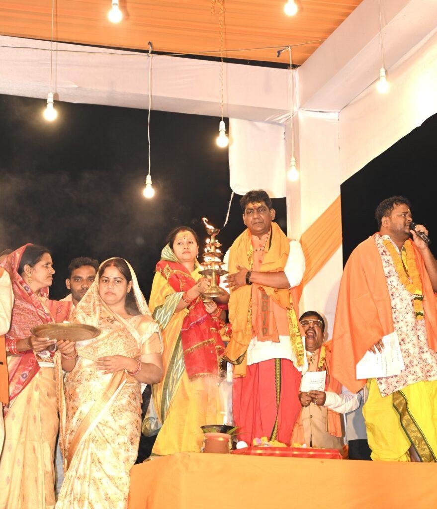 महानदी आरती में श्रद्धा, भक्ति और आस्था का अद्भुत संगम, उमड़ा श्रद्धालुओं का सैलाब