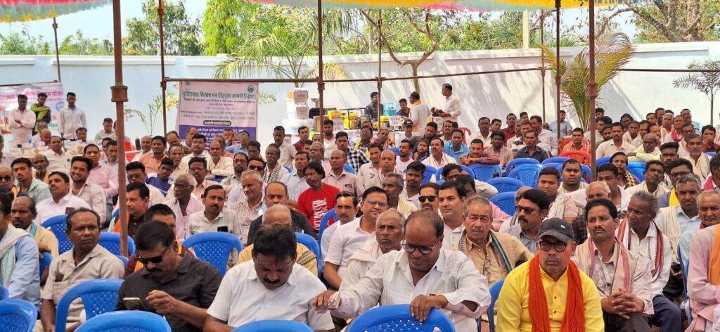 जिला स्तरीय किसान मेला एवं तिलहन महोत्सव बसना में सम्पन्न, जैविक खेती और तिलहनी फसलों पर जोर
