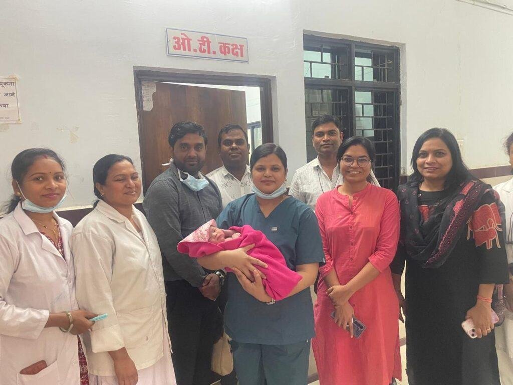 बसना सामुदायिक स्वास्थ्य केंद्र में सिजेरियन प्रसव सुविधा प्रारंभ, क्षेत्र की माताओं को मिली बड़ी सौगात