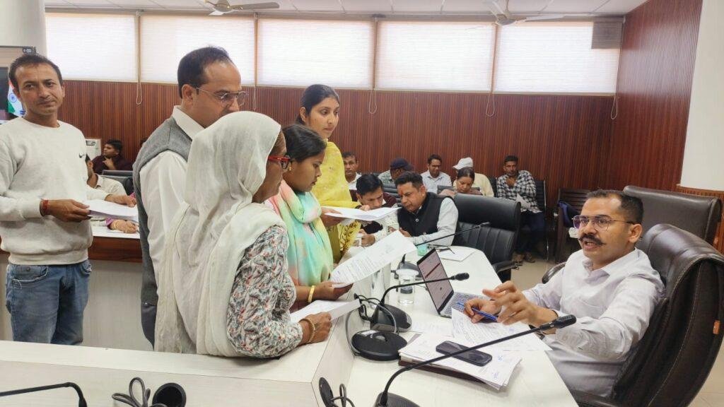 समाधान शिविर जन सेवा का सशक्त माध्यम : विश्राम कुमार मीणा