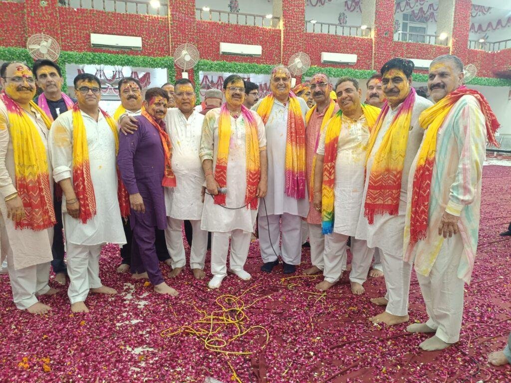 हरि मंदिर में बधाईयो के साथबुआ दाती का संकीर्तन सम्पन्न