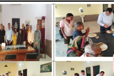 थाना आंवला पुलिस ने वृद्धाश्रम के बुजुर्गों एवं मूकबधिर के साथ मनाई होली